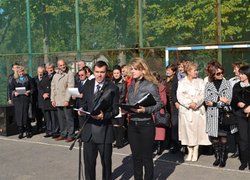 Урочиста лінійка "Знай наших!"
